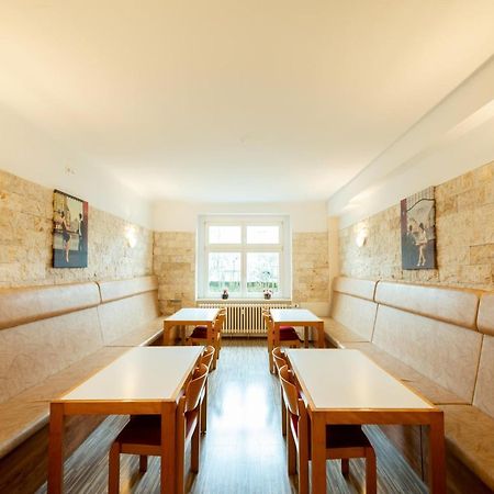Hotel Pension Dahlem Berlino Esterno foto